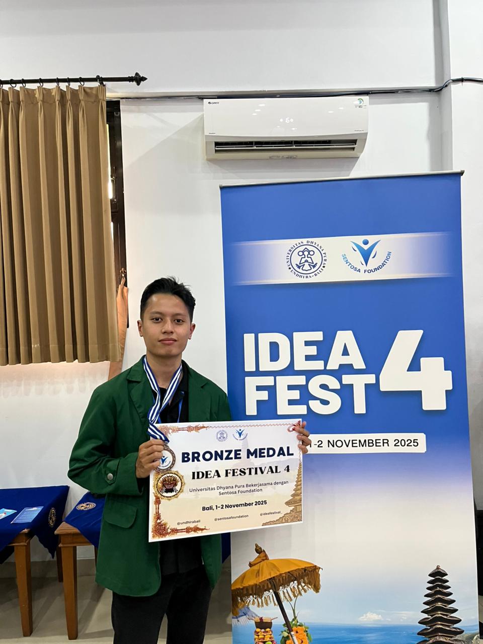 Mahasiswa FK UNPAS Raih Bronze Medal dalam Essay Competition Nasional di Bali