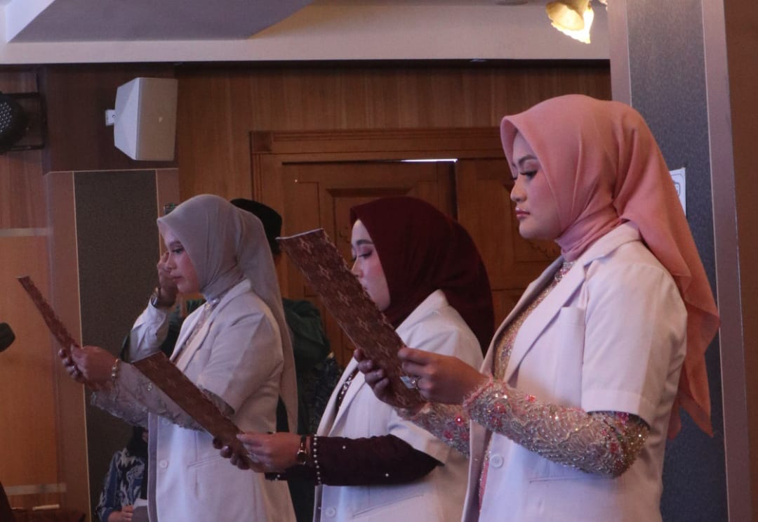 Strengthening Integrity and Dedication: Unpas Faculty of Medicine Holds Doctors’ Oath